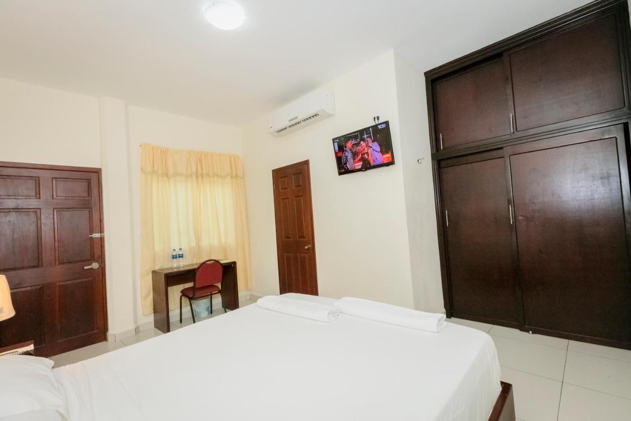 Hotel Mediterraneo Inn Santa Rosa de Lima Extérieur photo