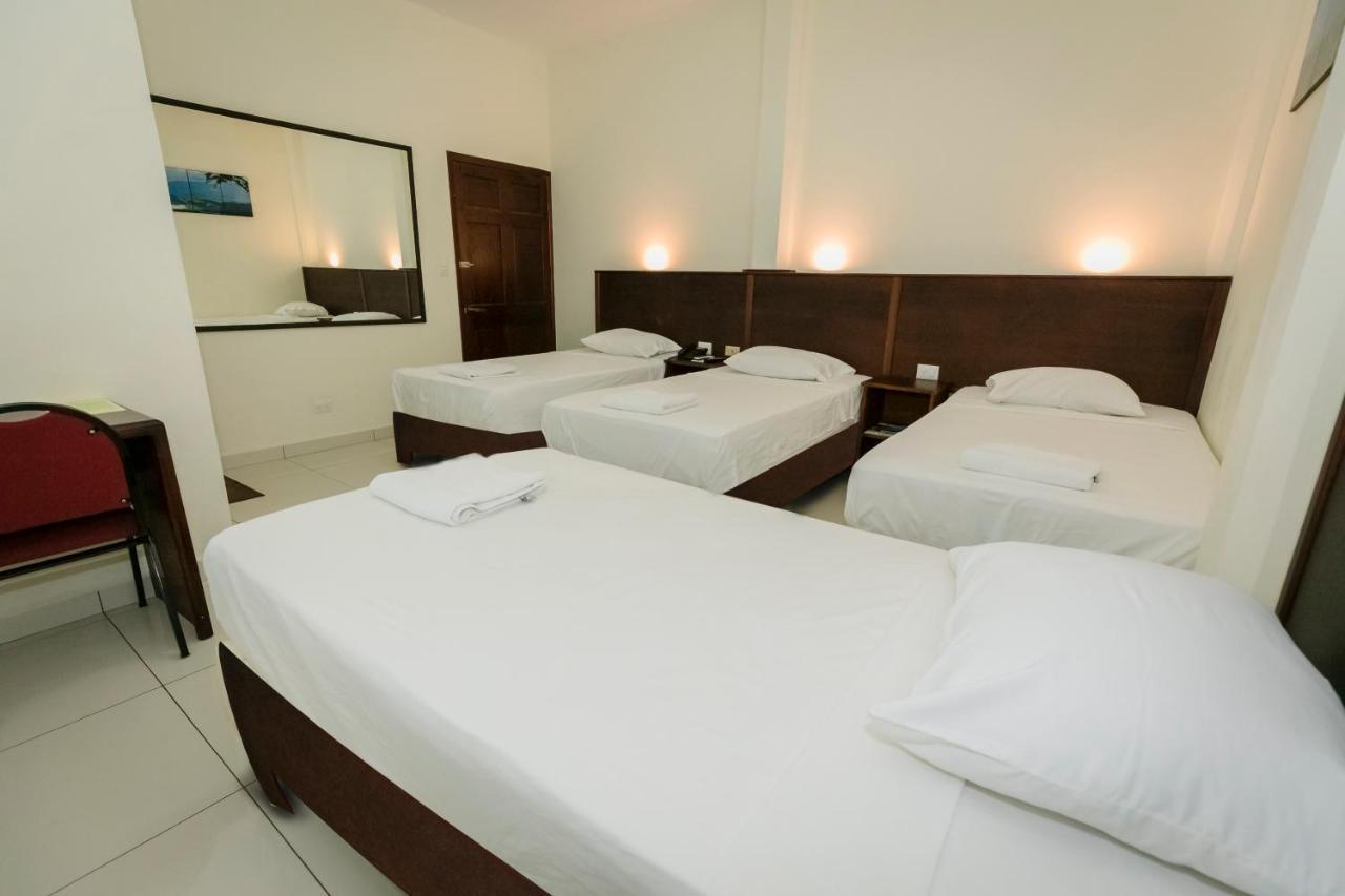 Hotel Mediterraneo Inn Santa Rosa de Lima Extérieur photo