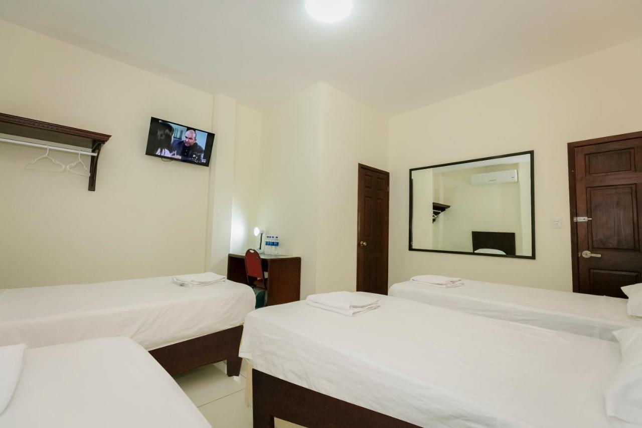 Hotel Mediterraneo Inn Santa Rosa de Lima Extérieur photo