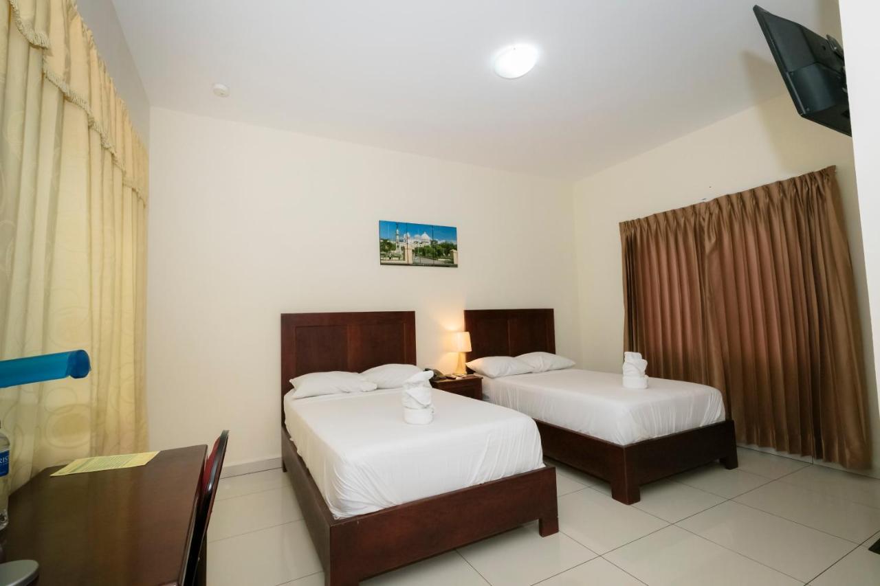 Hotel Mediterraneo Inn Santa Rosa de Lima Extérieur photo