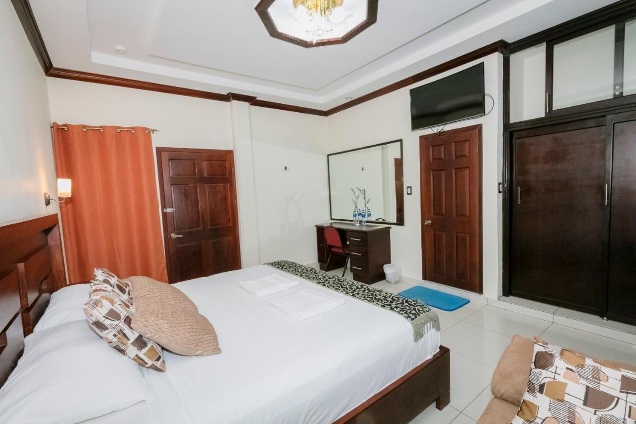 Hotel Mediterraneo Inn Santa Rosa de Lima Extérieur photo